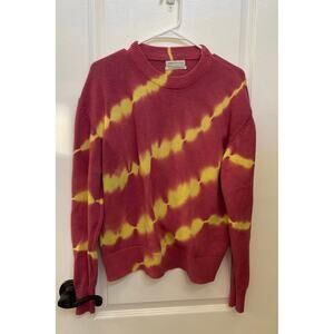 Urban Outfitters sweater size M NWOT